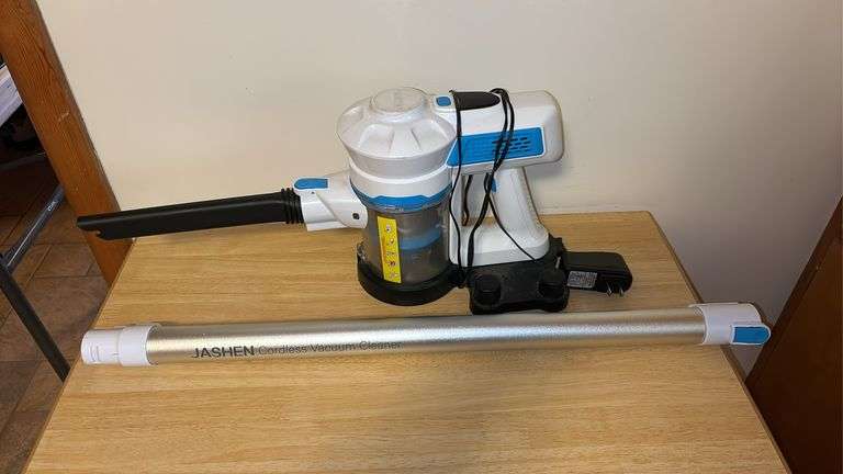JASHEN V16 CORDLESS VACUUM CLEANER
