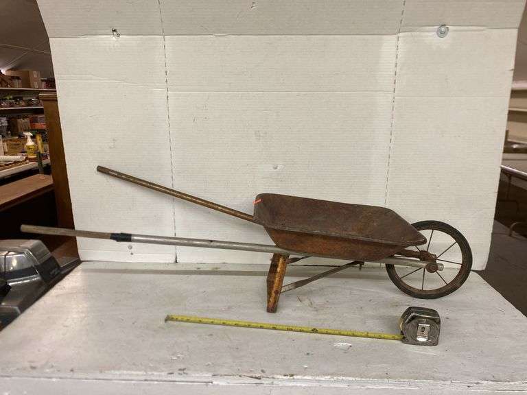 13 1/2” VINTAGE DECORATIVE WHEELBARROW (HANDLE REPAIRED)