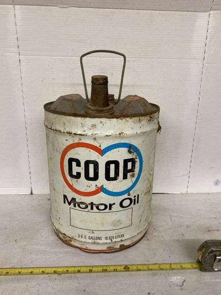 5 GALLON COOP MOTOR OIL CAN
