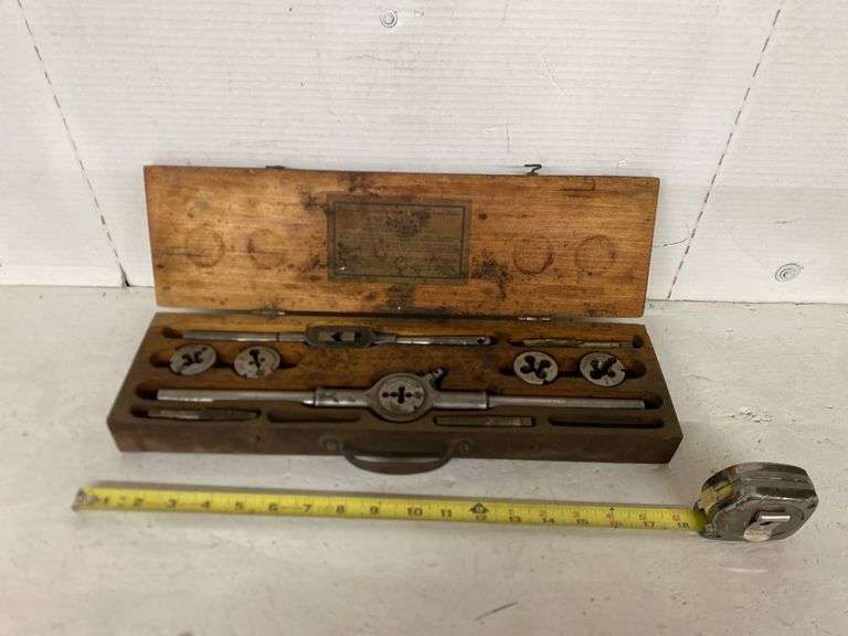 VINTAGE TAP AND DIE SET