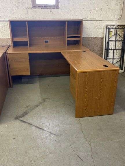 COMM. OFFICE L-SHAPED DESK WITH LOCKING DRAWERS (NO KEYS) (LEFT: 65W” x 30D” x 53H”) (RIGHT: 48W”x 3