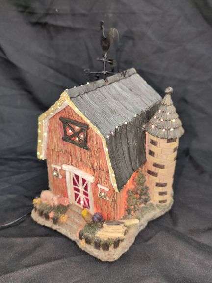 13" TALL LIGHTED DECORATIVE BARN (WEATHERVANE SPINS AROUND)