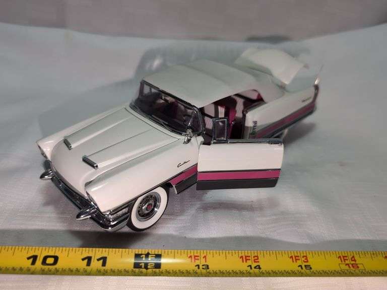 1955 PACKARD CARIBBEAN DIECAST CAR MODEL