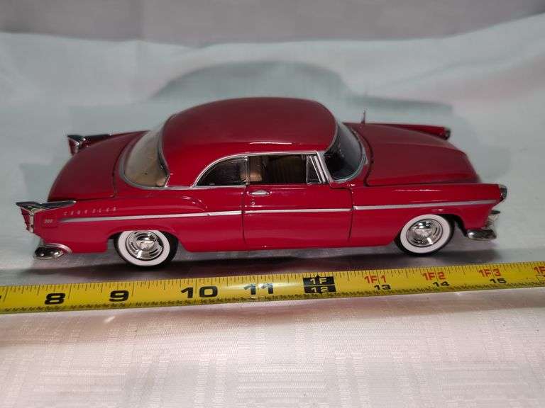 1955 CHRYSLER C300 DIECAST CAR MODEL