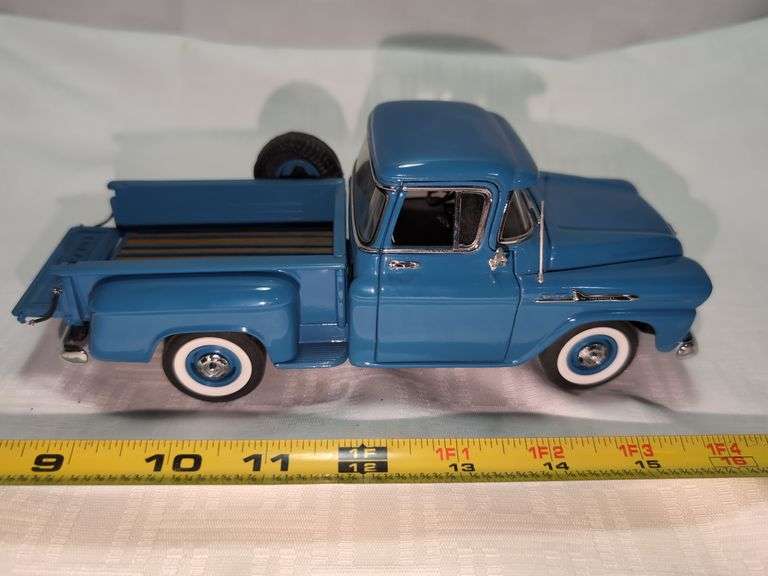 1958 CHEVROLET APACHE DIECAST PICKUP TRUCK MODEL