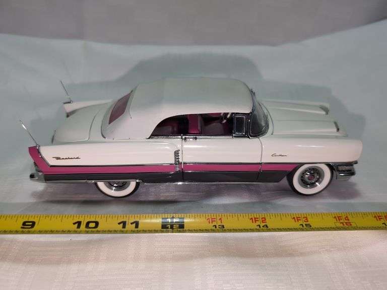 1955 PACKARD CARIBBEAN DIECAST CAR MODEL