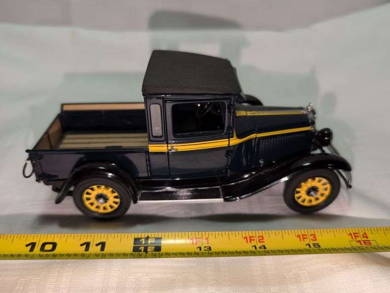 1929 DODGE DIECAST PICKUP TRUCK MODEL