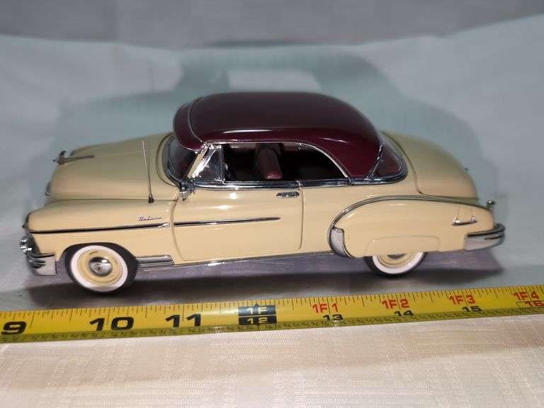 1950 CHEVROLET STYLELINE DELUXE DIECAST CAR MODEL