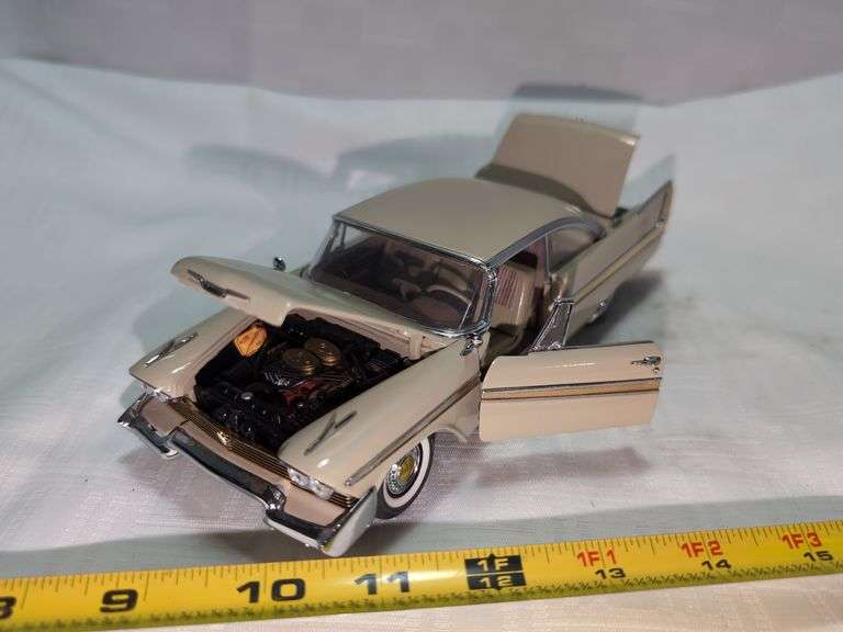 1958 PLYMOUTH FURY DIECAST CAR MODEL