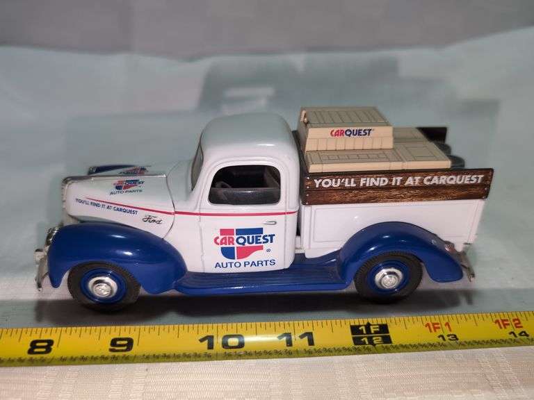 1940 FORD DIECAST PICKUP TRUCK MODEL BANK