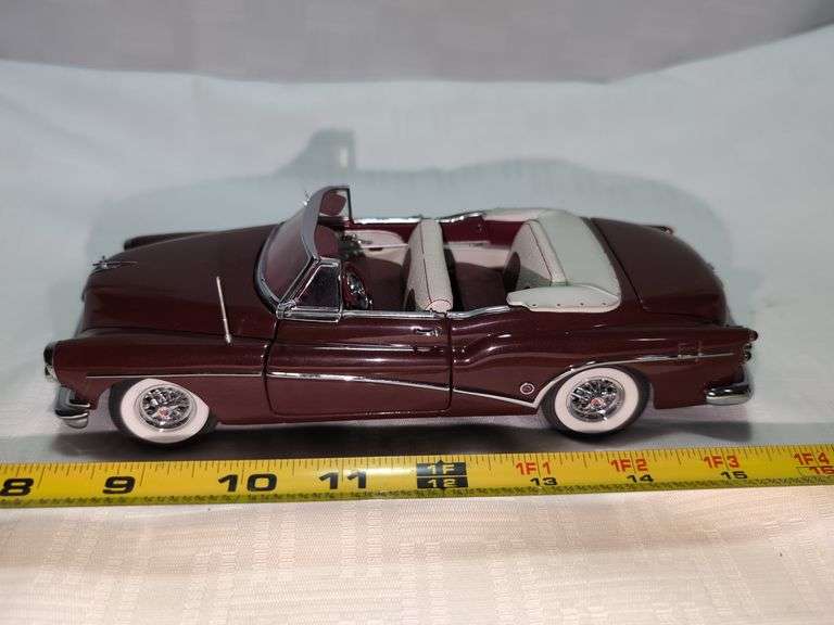 1953 BUICK SKYLARK DIECAST CAR MODEL