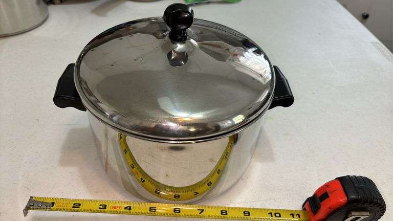 4 QT. FARBERWARE STAINLESS STEEL POT WITH LID