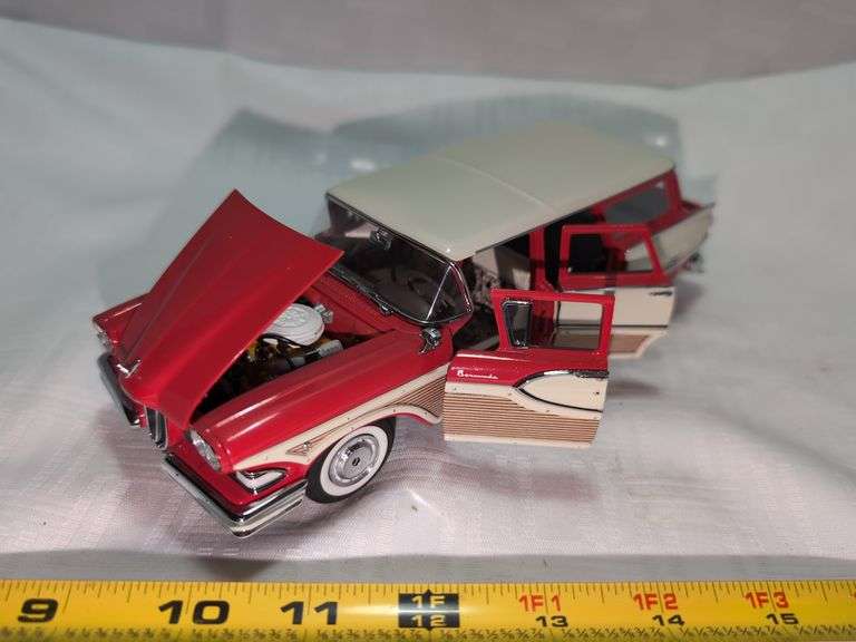1958 EDSEL BERMUDA STATION WAGON DIECAST CAR MODEL