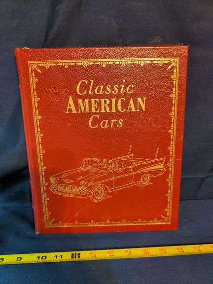 CLASSIC AMERICAN CARS HARDBACK BOOK