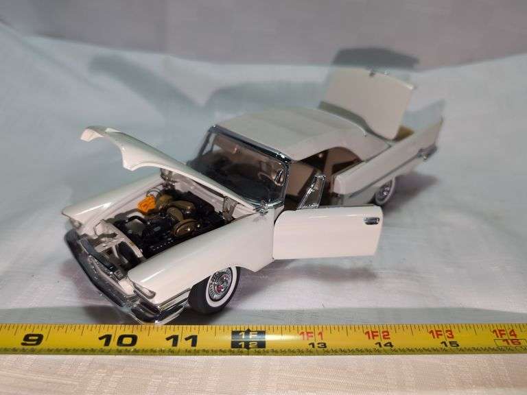 1957 CHRYSLER 300C DIECAST CAR MODEL