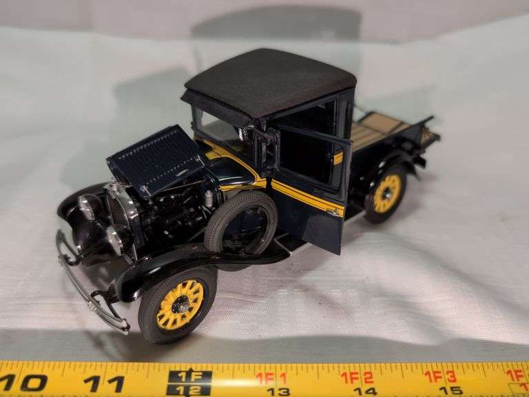 1929 DODGE DIECAST PICKUP TRUCK MODEL