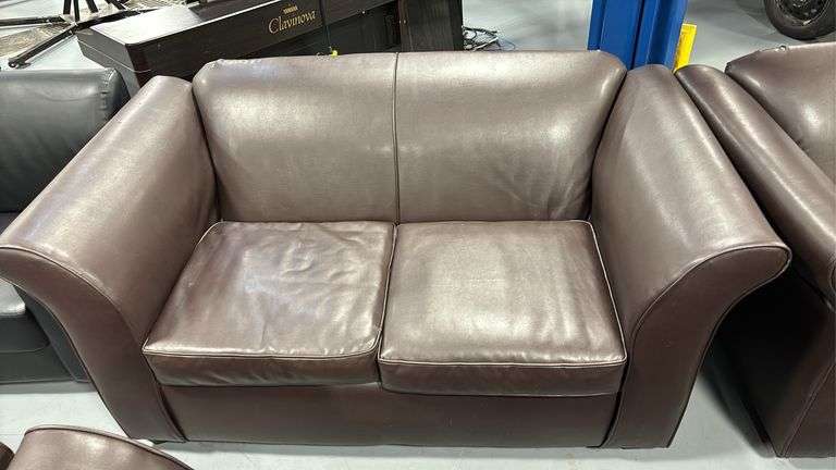 68” LOVESEAT