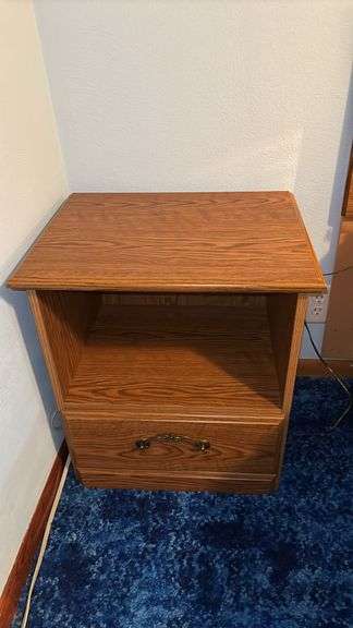15.5 X 20” X 23”T 1 DRAWER NIGHT STAND