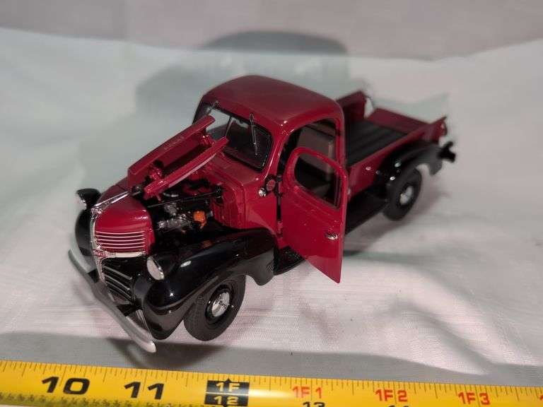 1941 DODGE DIECAST PICKUP TRUCK MODEL