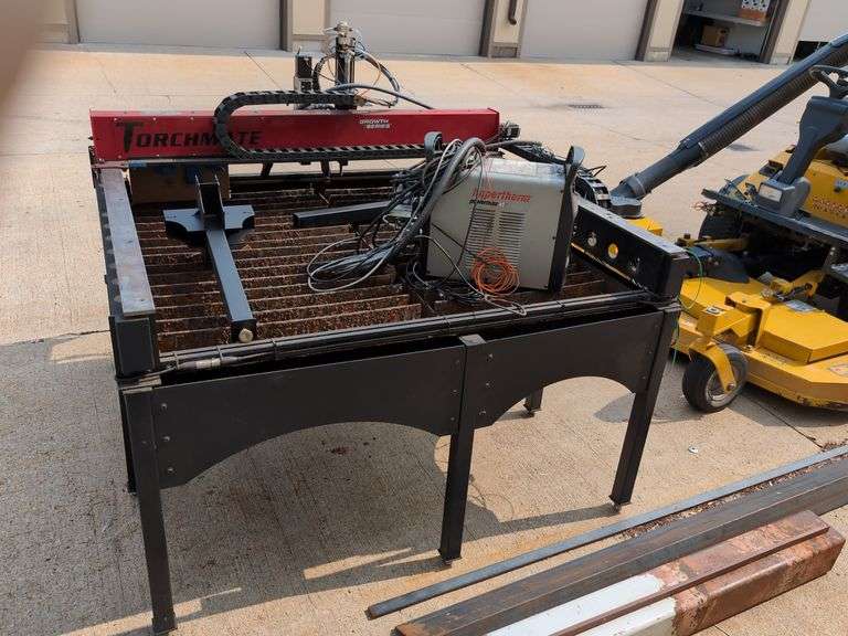 HYPERTHERM POWERMAX85 PLASMA CUTTER WITH LINCOLN TORCH MATE GROWTH SERIES CNC PLASMA TABLE