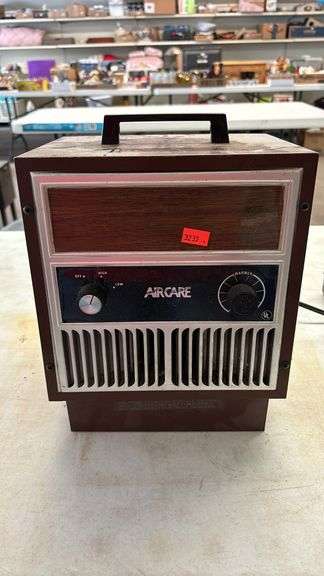 AIRCARE ELECTRIC HEATER (WORKS)