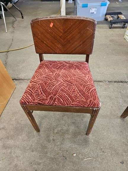 WOOD VANITY CHAIR