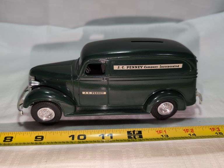 1938 CHEVROLET PANEL TRUCK DIECAST MODEL BANK