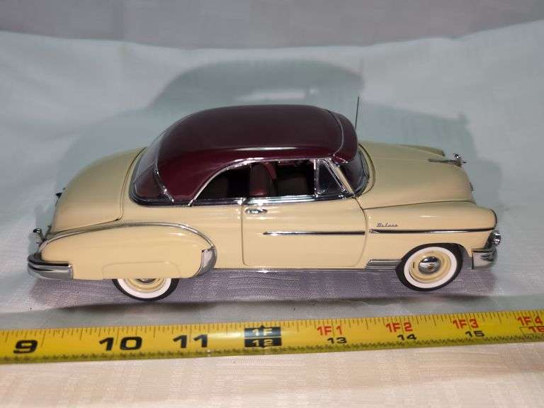 1950 CHEVROLET STYLELINE DELUXE DIECAST CAR MODEL