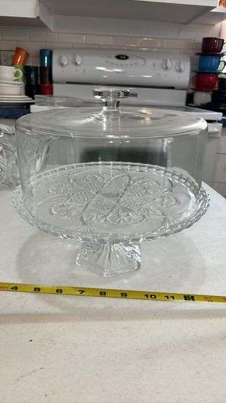 CRYSTAL AND GLASS CAKE PLATE