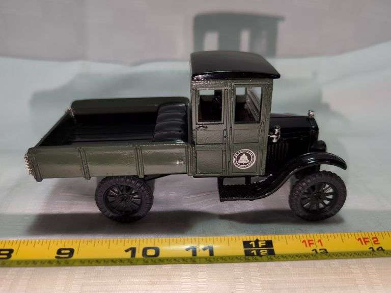 1927 FORD MODEL T BELL TELEPHONE DIECAST PICKUP TRUCK MODEL