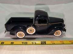 1938 FORD DIECAST PICKUP TRUCK MODEL
