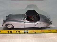 1952 JAGUAR XK 120 DIECAST CAR MODEL