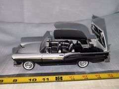 1957 FORD FAIRLANE 500 SKYLINER DIECAST CAR MODEL