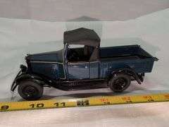 1931 CHEVROLET ROADSTER DIECAST PICKUP TRUCK MODEL