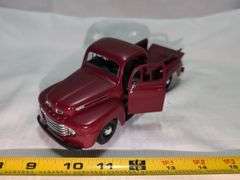 1946 FORD F-1 DIECAST PICKUP TRUCK MODEL