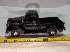 1941 PLYMOUTH DIECAST PICKUP TRUCK MODEL