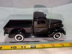 1937 CHEVROLET DIECAST PICKUP TRUCK MODEL