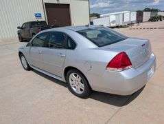 2013 CHEVROLET IMPALA 4-DOOR SEDAN (SHOWING: 104,274 MILES)