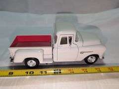 1955 CHEVROLET DIECAST PICKUP TRUCK MODEL