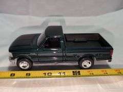 1995 FORD F-150 DIECAST PICKUP TRUCK MODEL