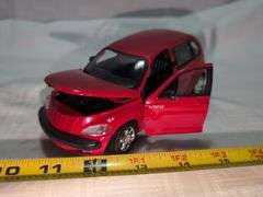 2001 CHRYSLER PT CRUISER DIECAST CAR MODEL
