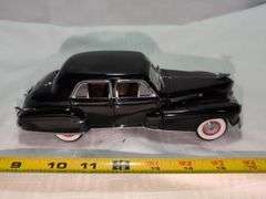 1941 CADILLAC FLEETWOOD SERIES 60 SPECIAL DIECAST CAR MODEL
