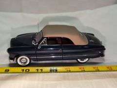 1949 FORD CONVERTIBLE DIECAST CAR MODEL