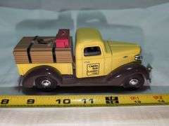 1937 CHEVROLET DIECAST PICKUP TRUCK MODEL BANK
