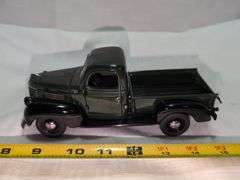 1941 PLYMOUTH DIECAST PICKUP TRUCK MODEL