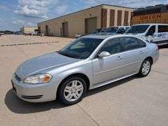 2013 CHEVROLET IMPALA 4-DOOR SEDAN (SHOWING: 104,274 MILES)