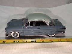 1951 FORD VICTORIA DIECAST CAR MODEL