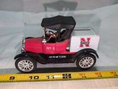 1918 FORD MODEL T RUNABOUT DIECAST CAR MODEL BANK