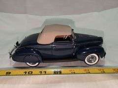 1939 FORD DELUXE CONVERTIBLE COUPE DIECAST CAR MODEL