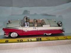 1955 FORD CROWN VICTORIA DIECAST CAR MODEL